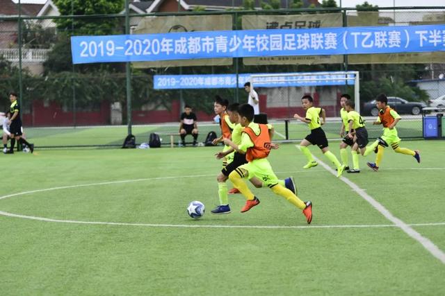 曝詹姆斯每天都在纠结 最终凌晨1点决定加盟76人